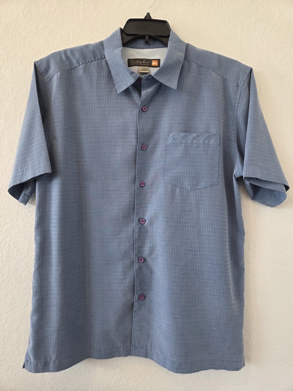 Quiksilver Waterman Collection Men's Premium Anti-Wrinkle Shirt Medium